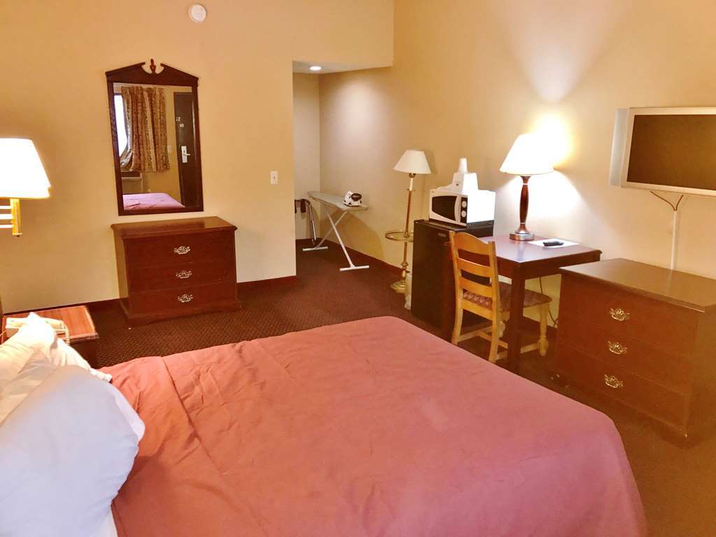 Americas Best Value Inn-Livonia/Detroit Chambre photo